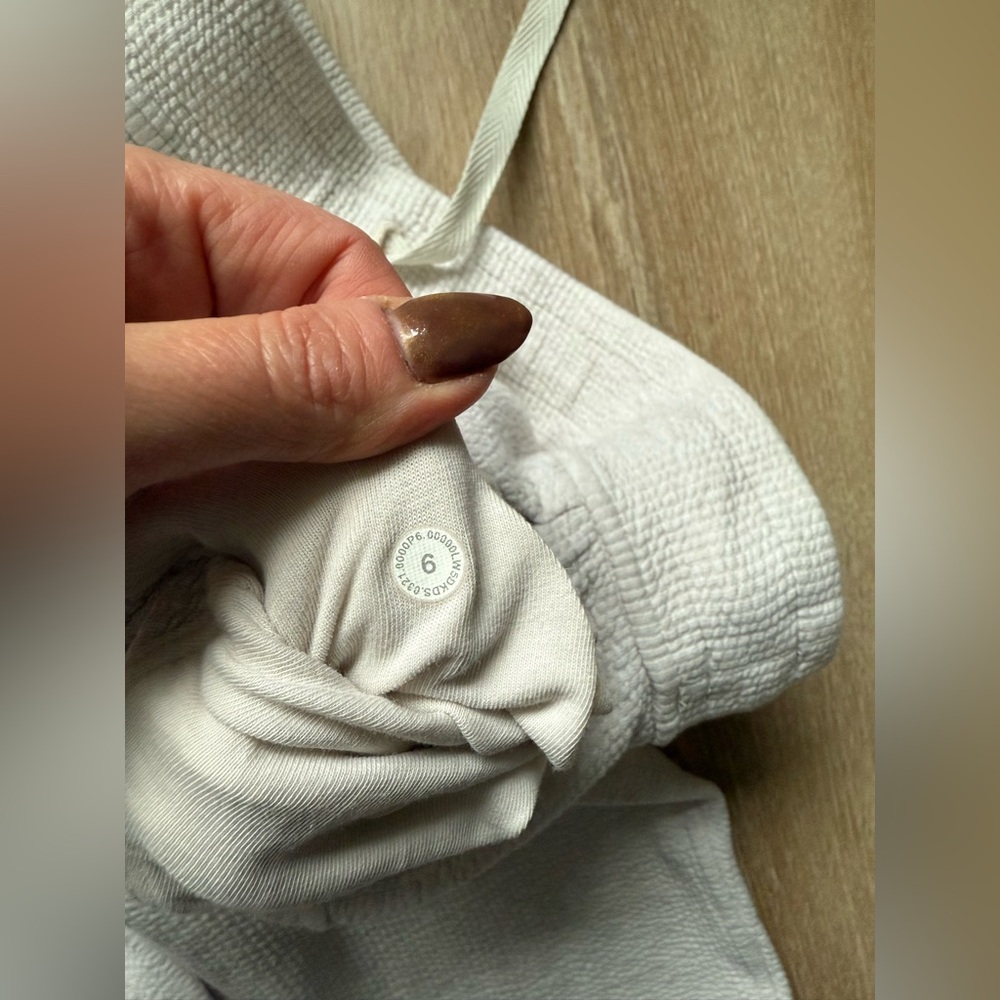 Lululemon Ribbed High-Rise Jogger 25" *7/8 Length. Heathered White Opal Size 6 - Picture 4 of 6